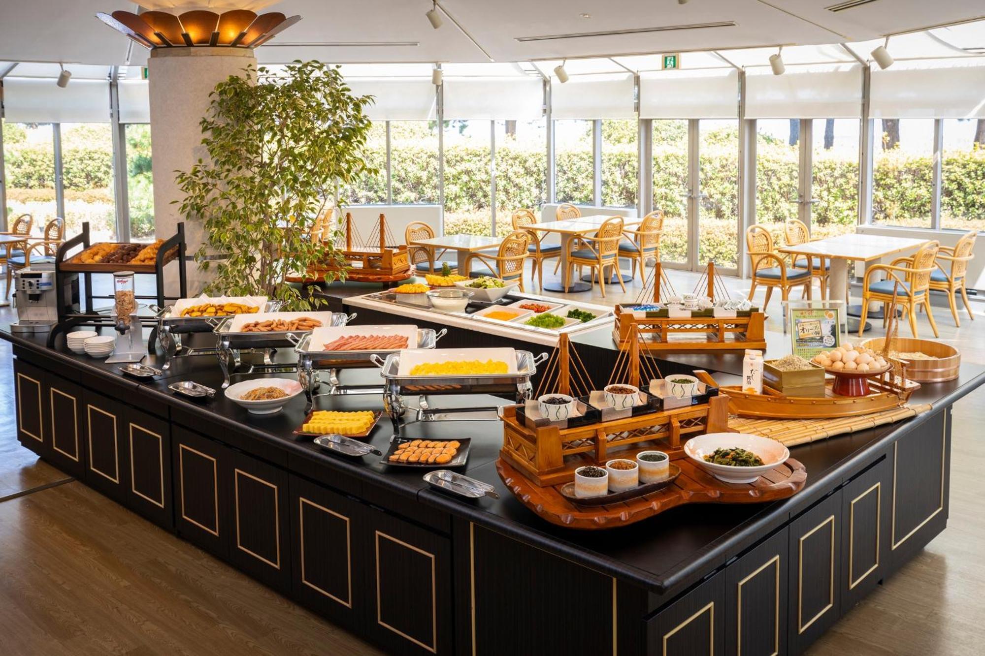 Okura Hotel Маругаме Екстериор снимка