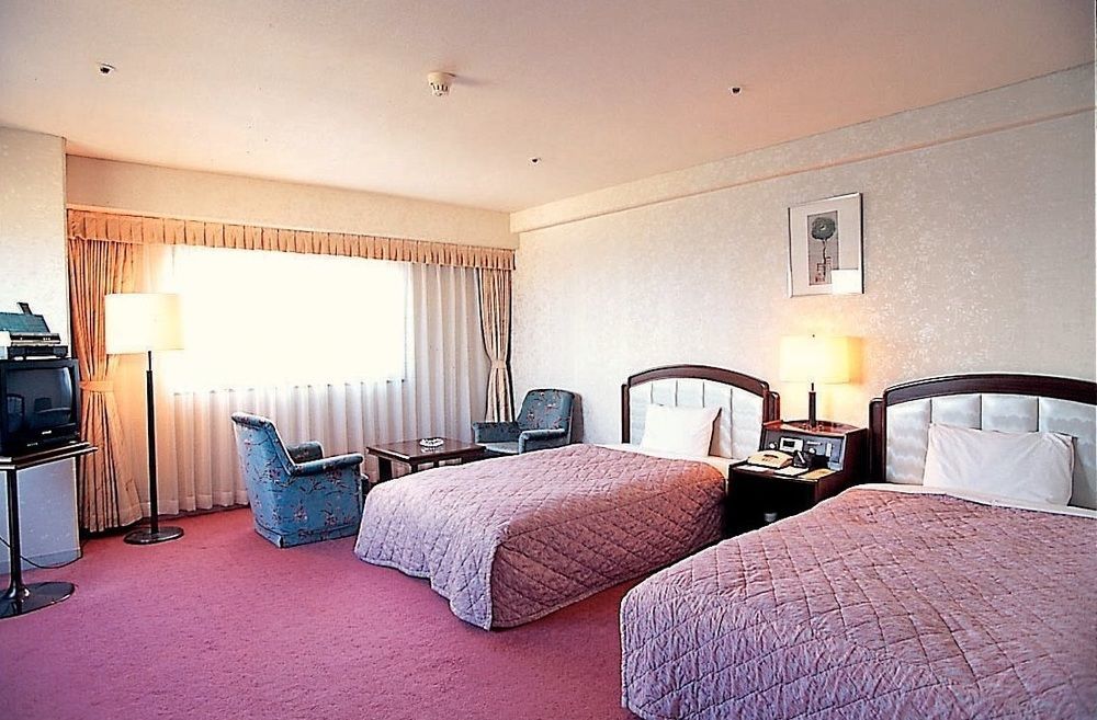 Okura Hotel Маругаме Екстериор снимка